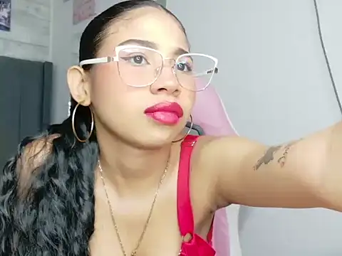 Snapshot of Aida_princess chatting on 24, 10, 2025 Aida princess online show from 24, 10, 2025