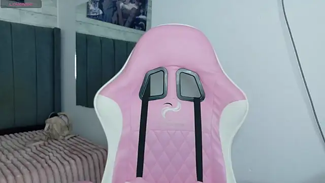 Snapshot of Aida_princess chatting on 20, 10, 2025 Aida princess online show from 20, 10, 2025