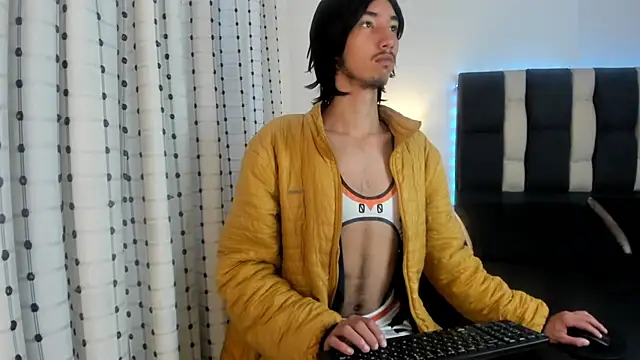 loverisu-coral online show from 8, 1, 2026