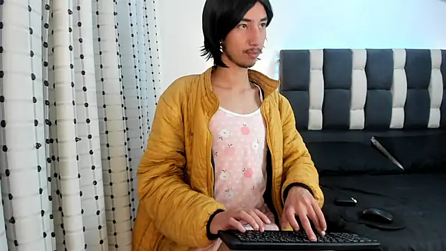 loverisu-coral online show from 9, 1, 2026