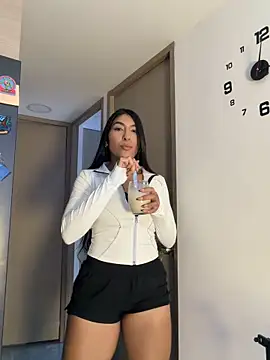 AshleyG 222 online show from 9, 3, 2026