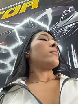 AshleyG 222 online show from 9, 5, 2026