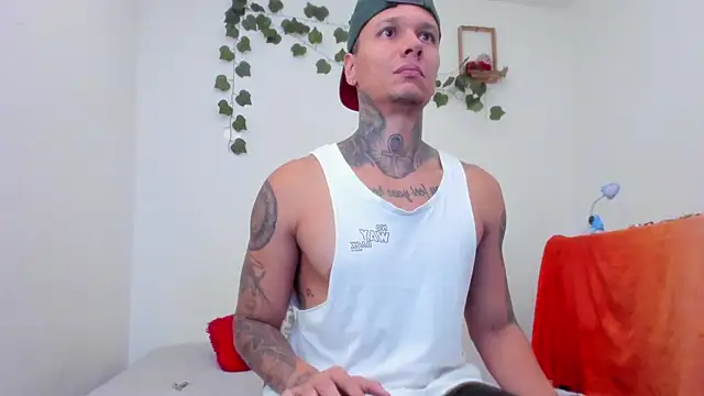 Snapshot of damian_c12 chatting on 14, 3, 2025 damian c12 online show from 14, 3, 2025