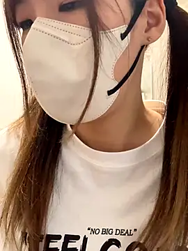 Snapshot of daiyo_kai_Gutara chatting on 19, 10, 2025 daiyo kai Gutara online show from 19, 10, 2025