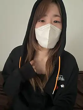 Snapshot of daiyo_kai_Gutara chatting on 13, 10, 2025 daiyo kai Gutara online show from 13, 10, 2025