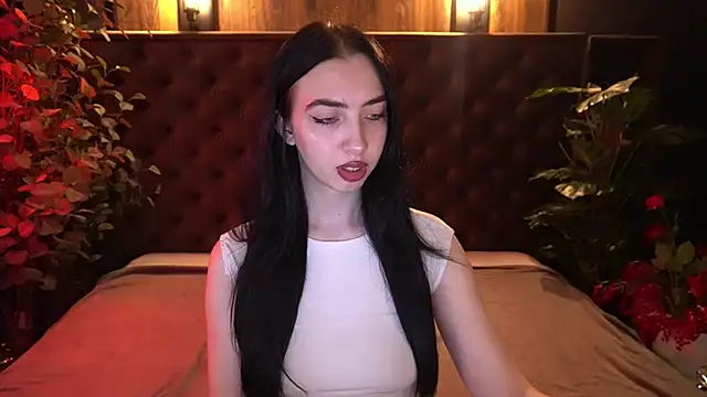 WildKittenX  online show from 21, 4, 2026