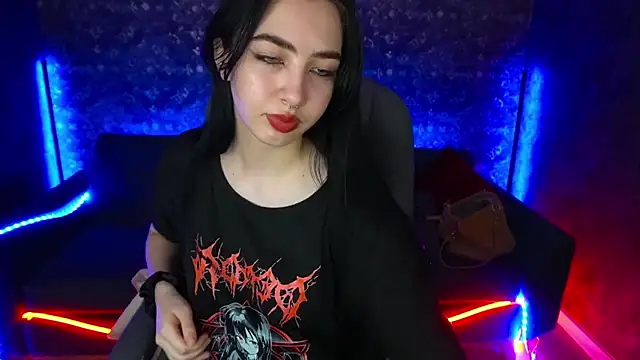 WildKittenX  online show from 1, 3, 2025