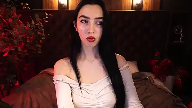 WildKittenX  online show from 6, 11, 2025