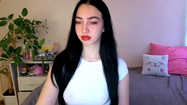 WildKittenX  online show from 1, 6, 2026