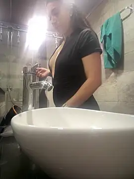 Mila LS online show from 6, 11, 2025