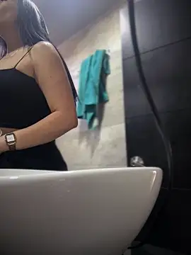 Mila LS online show from 11, 11, 2025