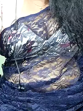 Snapshot of abinaya26 chatting on 8, 10, 2025 abinaya26 online show from 8, 10, 2025