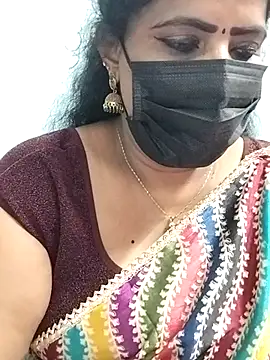 Snapshot of abinaya26 chatting on 13, 10, 2025 abinaya26 online show from 13, 10, 2025