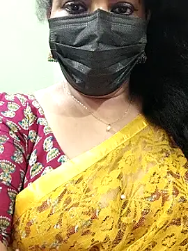 Snapshot of abinaya26 chatting on 10, 10, 2025 abinaya26 online show from 10, 10, 2025