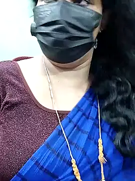 Snapshot of abinaya26 chatting on 22, 10, 2025 abinaya26 online show from 22, 10, 2025