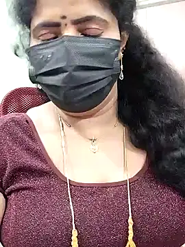 Snapshot of abinaya26 chatting on 25, 10, 2025 abinaya26 online show from 25, 10, 2025