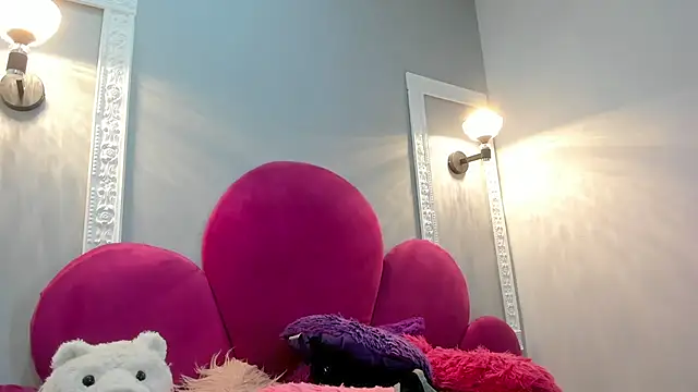 Bonniie 22 online show from 23, 2, 2026