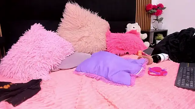 Bonniie 22 online show from 2, 4, 2026