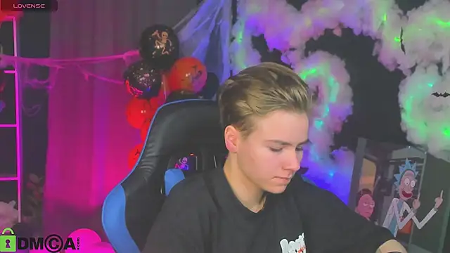 Jean Wilsons online show from 2, 11, 2025