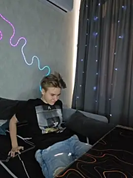 Jean Wilsons online show from 6, 3, 2026