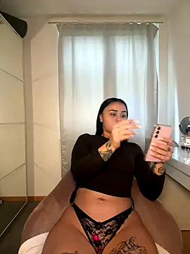 milabigassxoxo online show from 30, 9, 2025