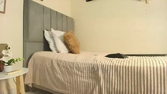 mary cute9 online show from 14, 4, 2026