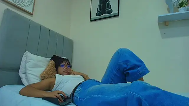 Snapshot of mary_cute9 chatting on 21, 7, 2026 mary cute9 online show from 21, 7, 2026