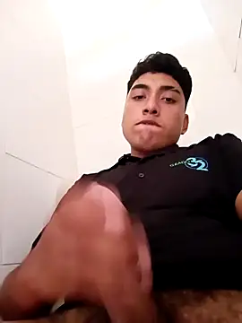 crisssalazar online show from 23, 10, 2025