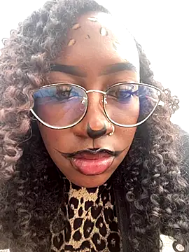 Qeen blackk online show from 8, 10, 2025