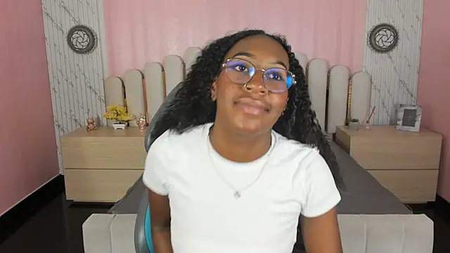 Qeen blackk online show from 14, 1, 2026