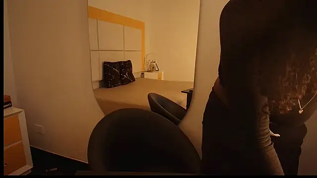 Qeen blackk online show from 16, 12, 2025