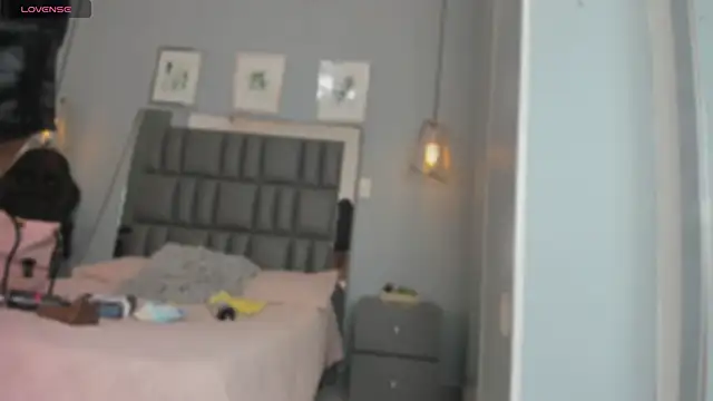 Sienna miller 27 online show from 25, 10, 2025