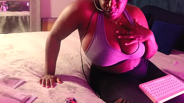 lovelyenigma365 online show from 14, 3, 2025