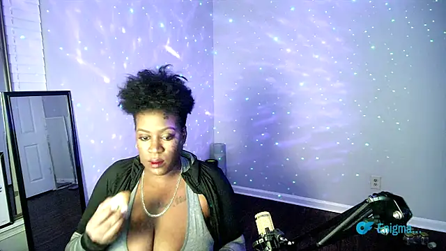 lovelyenigma365 online show from 18, 2, 2026