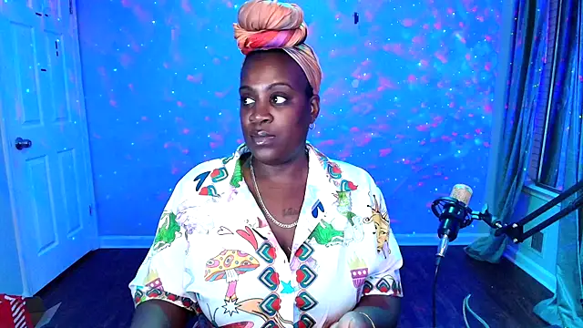 lovelyenigma365 online show from 24, 3, 2026