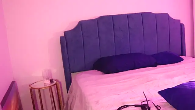 lovelyenigma365 online show from 15, 3, 2025