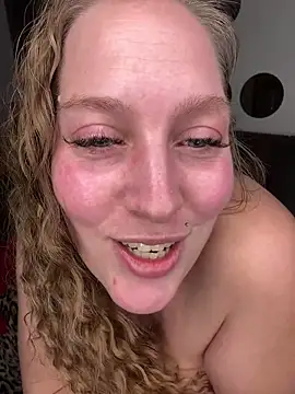 xqueenkinky online show from 2, 3, 2025