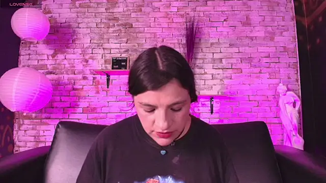 TaraTaylorr online show from 15, 11, 2025