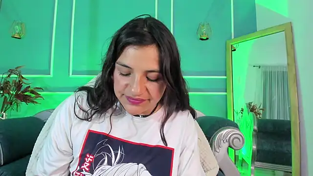 TaraTaylorr online show from 25, 10, 2025