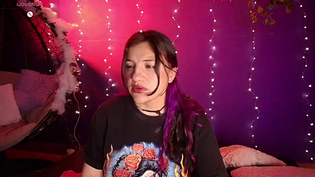 TaraTaylorr online show from 16, 11, 2025