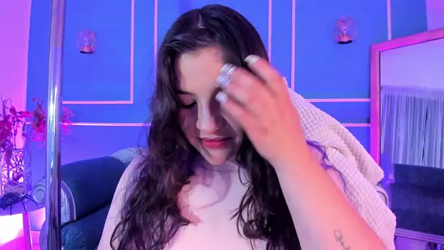 TaraTaylorr online show from 19, 12, 2025