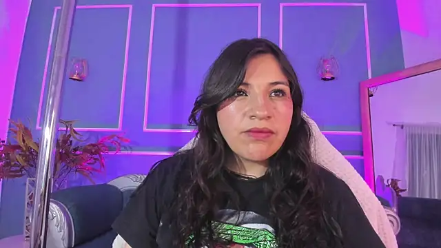 TaraTaylorr online show from 22, 10, 2025