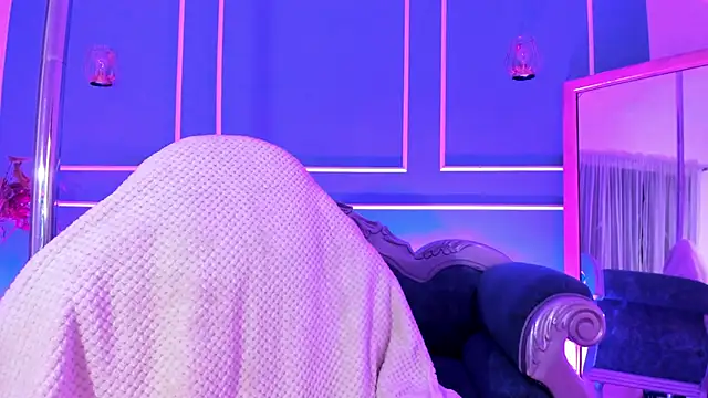 TaraTaylorr online show from 20, 12, 2025