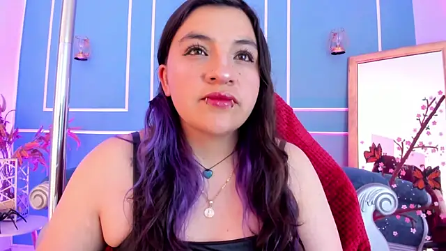 TaraTaylorr online show from 24, 4, 2026