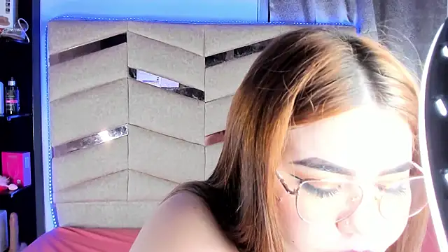 MadissonLee   online show from 12, 5, 2026