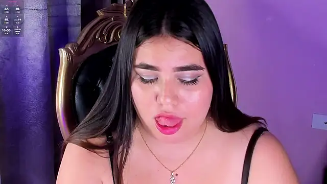 Snapshot of MadissonLee__ chatting on 14, 10, 2025 MadissonLee online show from 14, 10, 2025