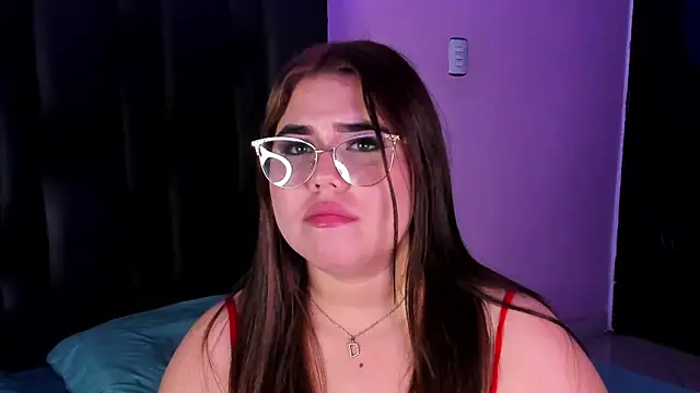 Snapshot of MadissonLee__ chatting on 12, 11, 2025 MadissonLee online show from 12, 11, 2025