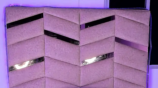 Snapshot of MadissonLee__ chatting on 30, 11, 2025 MadissonLee online show from 30, 11, 2025