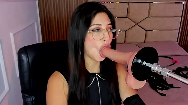 Gabrielakassi online show from 14, 11, 2025