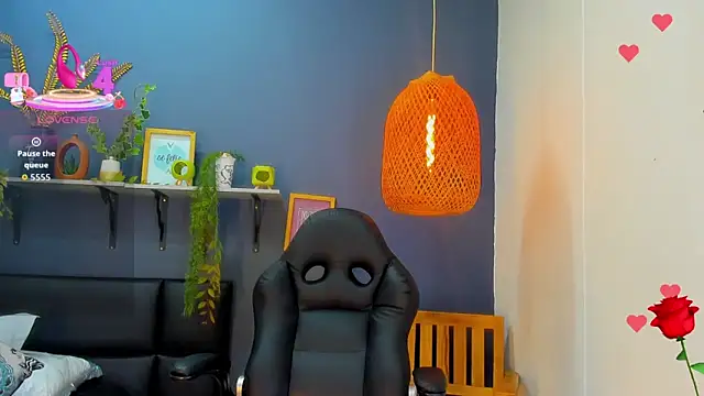 yessila parker online show from 22, 2, 2026